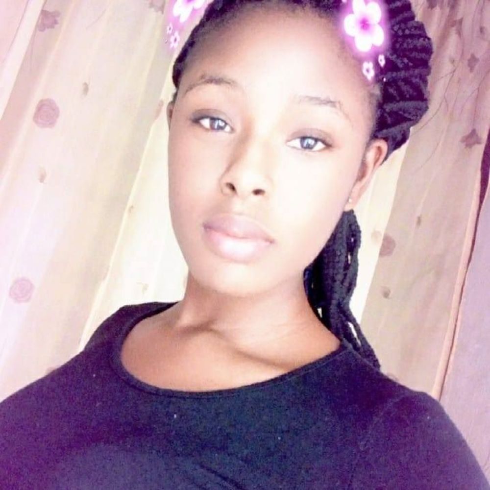 Meet your Posher, Francess